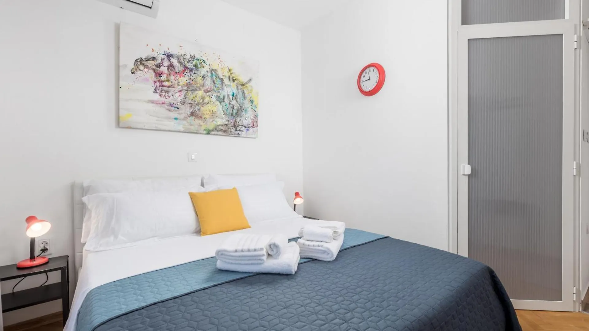 Rooms With A Parking Space Rijeka - 24339 0*,